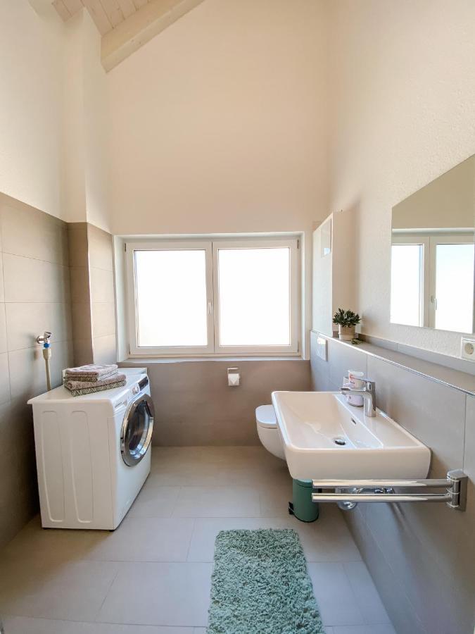 Wunderschöne helle Wohnung mit großer Dachterrasse Gottmadingen Exterior foto