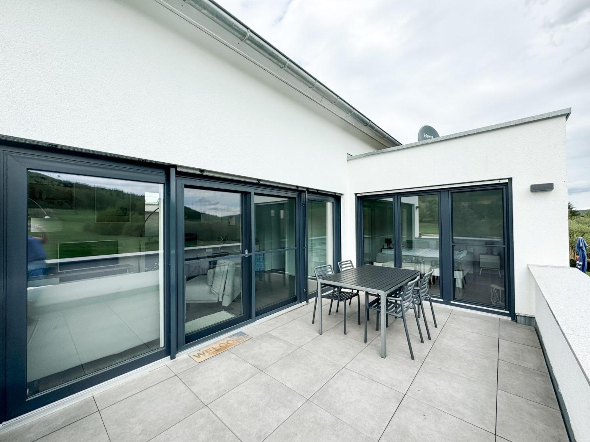 Wunderschöne helle Wohnung mit großer Dachterrasse Gottmadingen Exterior foto